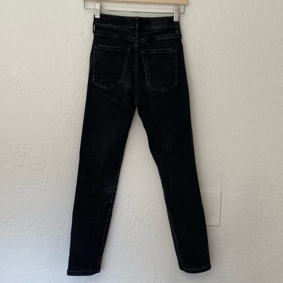 Everlane High Rise Slim Straight Black Jeans, Size 25 Ankle - Picture 4 of 6